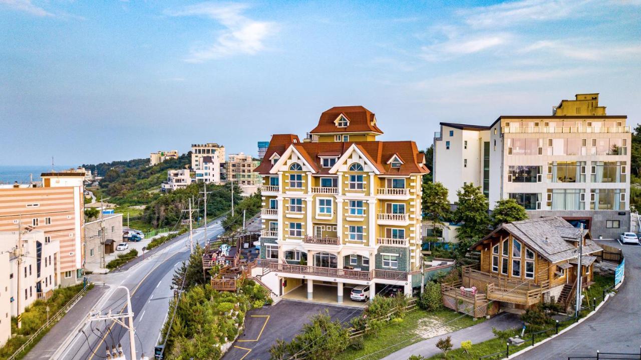 Pension Badawa Gangneung Exterior photo